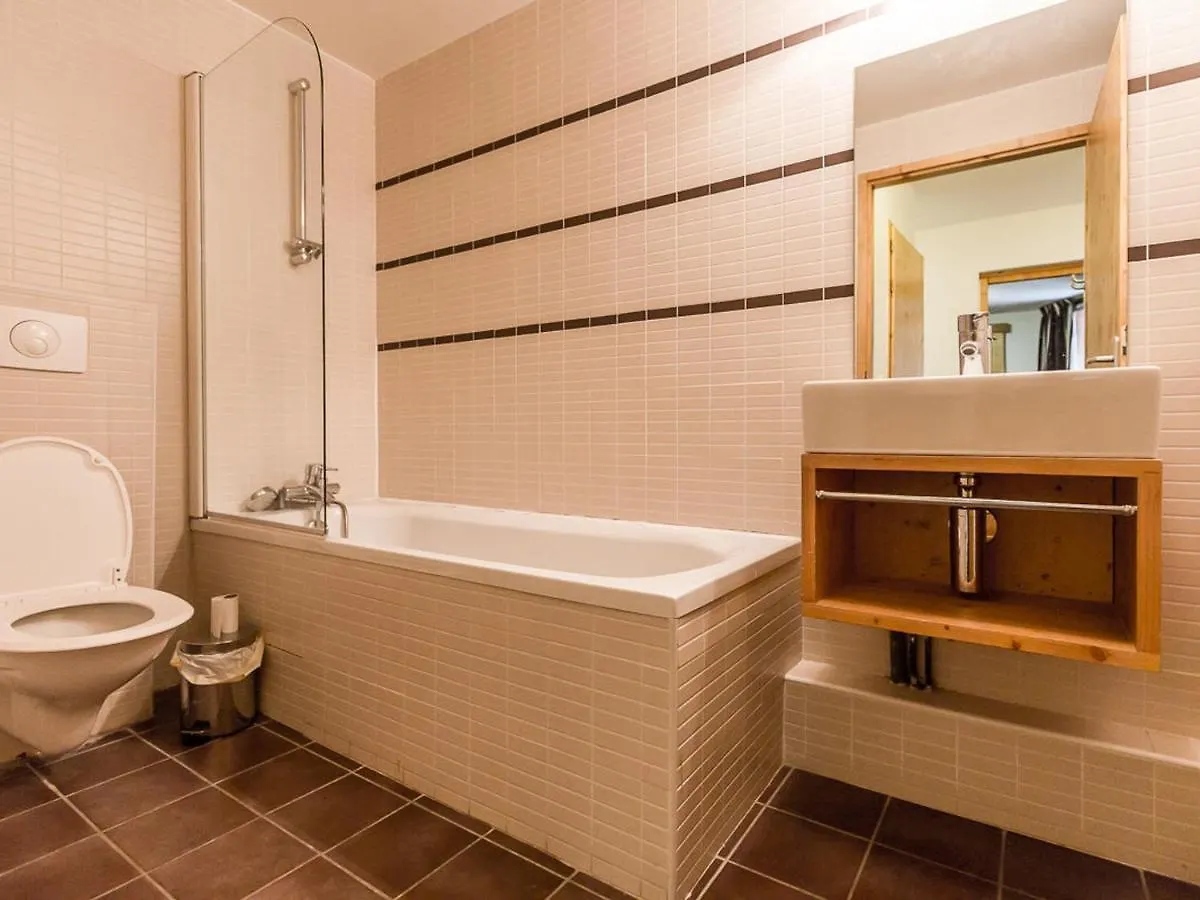 Appartement Recent 4 Pieces, 2 Terrasses, Parking Couvert, Pied Des Pistes - Fr-1-329-72 La Plagne-Tarentaise Apartment