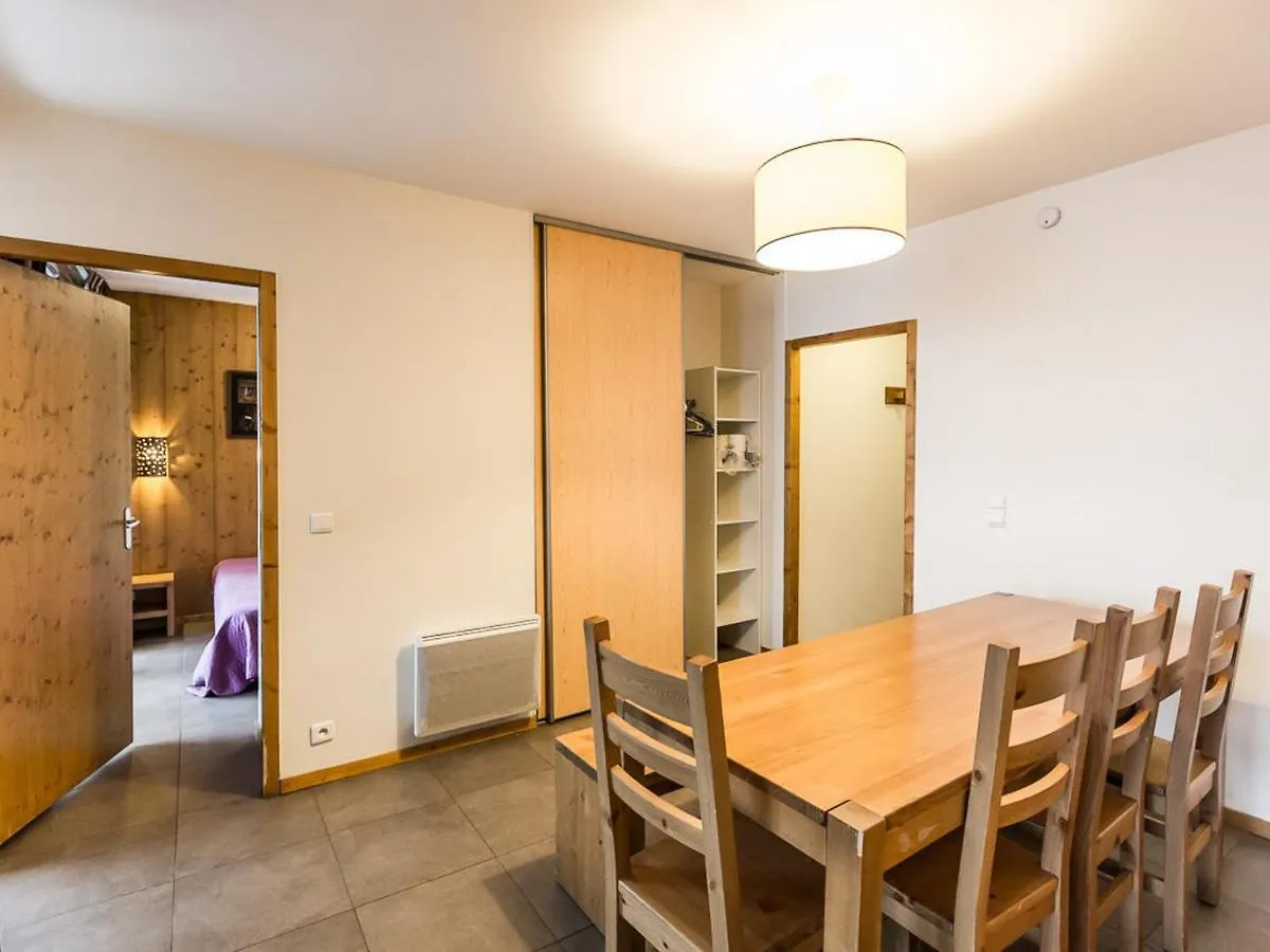Appartement Recent 4 Pieces, 2 Terrasses, Parking Couvert, Pied Des Pistes - Fr-1-329-72 La Plagne-Tarentaise 0*,  France